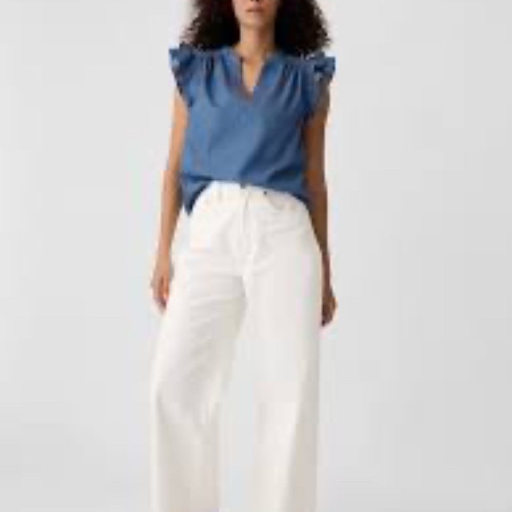 GAP Chambray Blue Ruffle Sleeve Top - Picture 3 of 10
